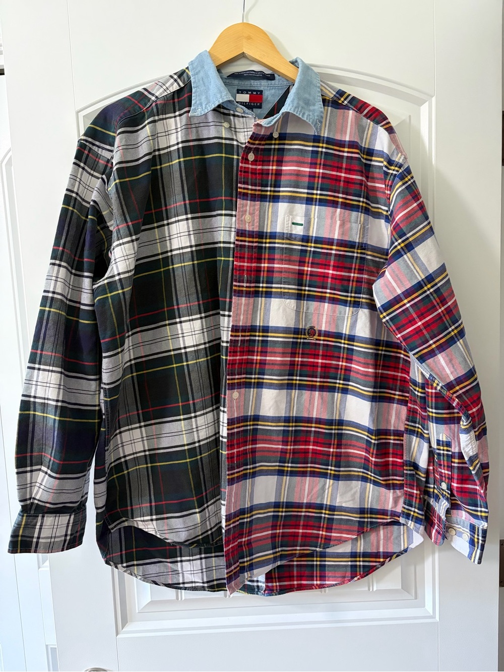 Vintage Tommy Hilfiger Two-Toned Men’s Button Up size Large
